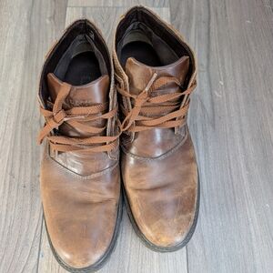 Men's Classic Brown Leather Boots